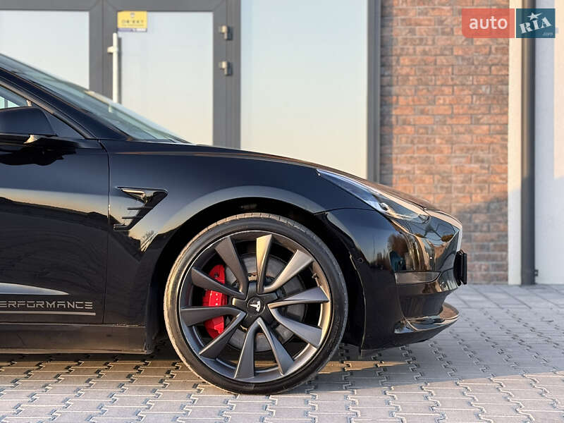 Седан Tesla Model 3 2019 в Тернополі фото 25 Седан Tesla Model 3 2019 в Тернополі