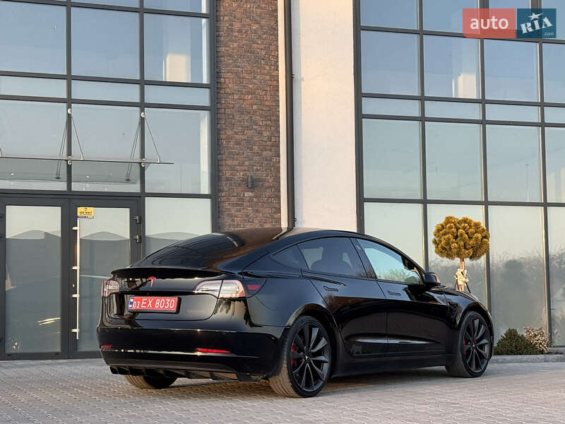 Седан Tesla Model 3 2019 в Тернополі фото 44 Седан Tesla Model 3 2019 в Тернополі
