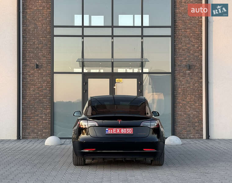 Седан Tesla Model 3 2019 в Тернополі фото 49 Седан Tesla Model 3 2019 в Тернополі