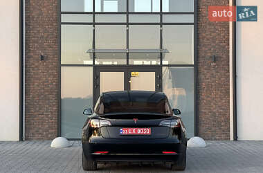 Седан Tesla Model 3 2019 в 