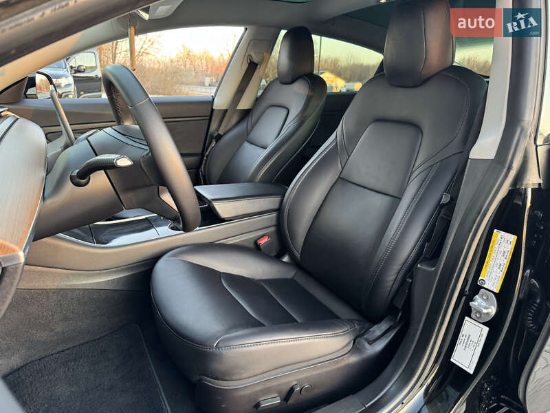 Седан Tesla Model 3 2019 в Тернополі фото 71 Седан Tesla Model 3 2019 в Тернополі