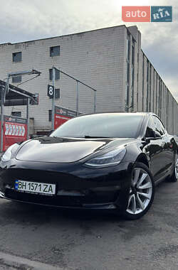 Седан Tesla Model 3 2018 в 