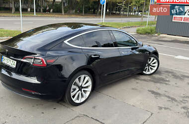 Седан Tesla Model 3 2018 в 