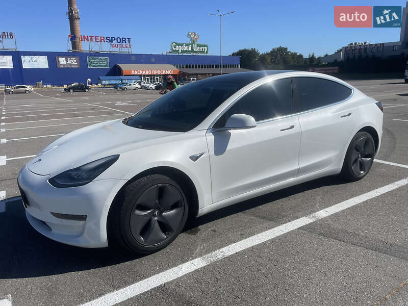 Седан Tesla Model 3 2019 в Львові фото 3 Седан Tesla Model 3 2019 в Львові