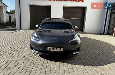 Седан Tesla Model 3 2023 в Черкассах