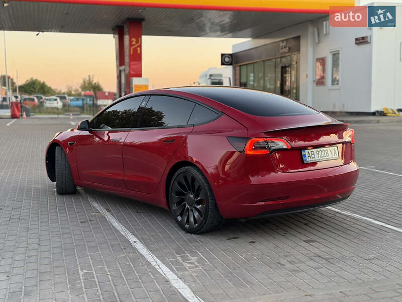 Седан Tesla Model 3 2022 в Вінниці