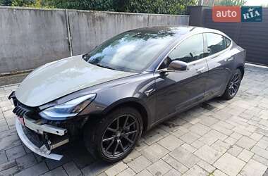 Седан Tesla Model 3 2018 в 