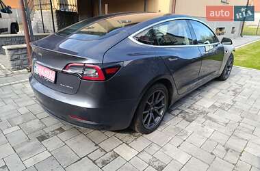 Седан Tesla Model 3 2018 в 