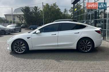 Седан Tesla Model 3 2019 в 
