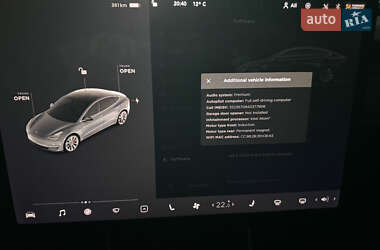 Седан Tesla Model 3 2020 в 