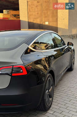 Седан Tesla Model 3 2019 в 