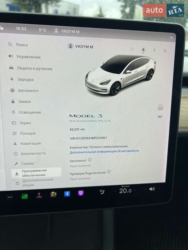 Седан Tesla Model 3 2021 в Умані