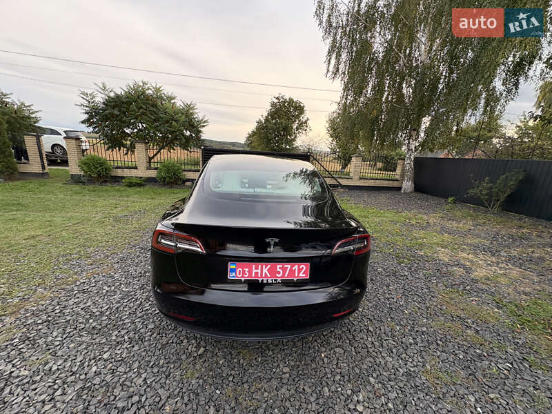 Седан Tesla Model 3 2018 в Луцьку