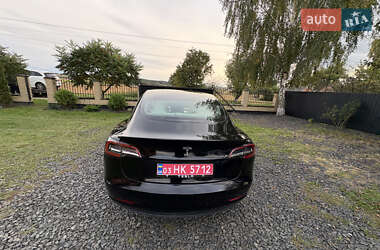 Седан Tesla Model 3 2018 в 