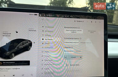 Седан Tesla Model 3 2018 в 