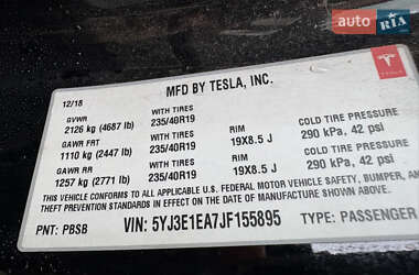 Седан Tesla Model 3 2018 в 