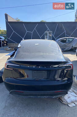 Седан Tesla Model 3 2024 в Великодолинском