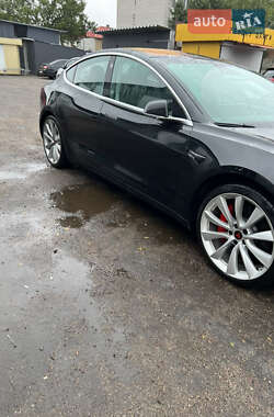Седан Tesla Model 3 2018 в 