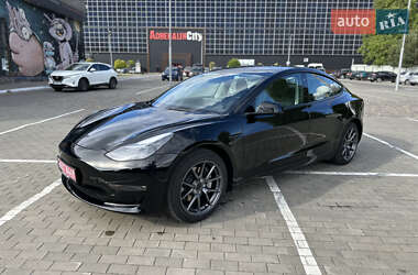 Седан Tesla Model 3 2022 в Луцьку