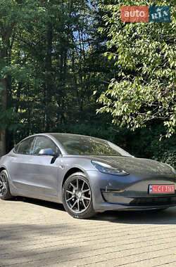 Седан Tesla Model 3 2020 в 