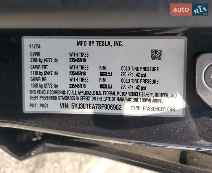 Седан Tesla Model 3 2025 в Києві
