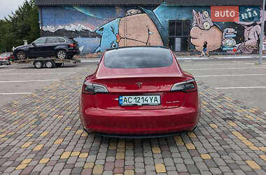 Седан Tesla Model 3 2019 в 