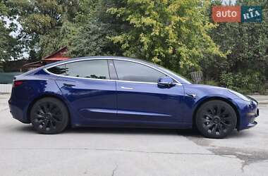 Седан Tesla Model 3 2018 в 