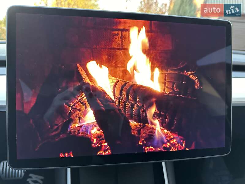 Седан Tesla Model 3 2019 в Білій Церкві