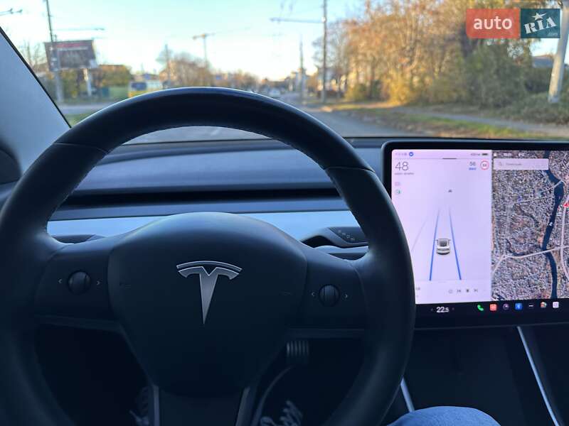 Седан Tesla Model 3 2019 в Білій Церкві