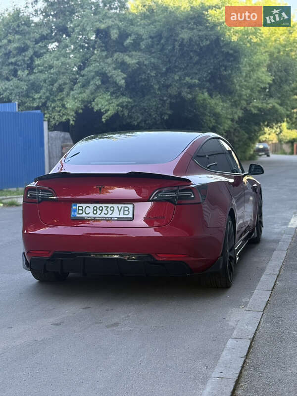 Седан Tesla Model 3 2021 в Хмельницком фото 6 Седан Tesla Model 3 2021 в Хмельницком