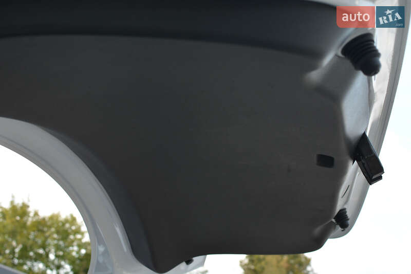 Седан Tesla Model 3 2022 в Самборе