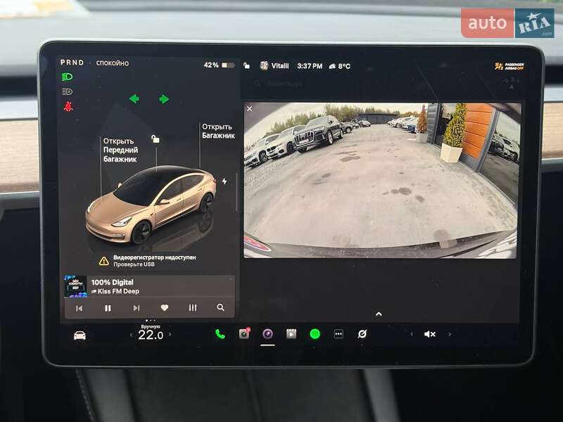 Седан Tesla Model 3 2022 в Рівному