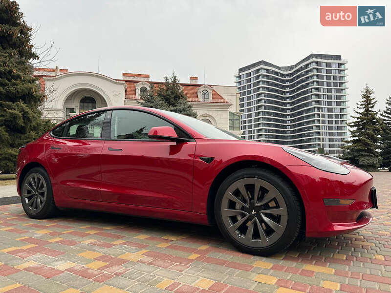 Седан Tesla Model 3 2022 в Одесі