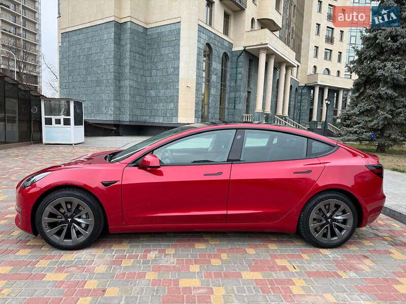 Седан Tesla Model 3 2022 в Одесі