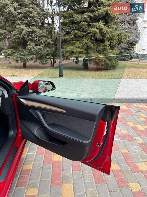 Седан Tesla Model 3 2022 в Одесі
