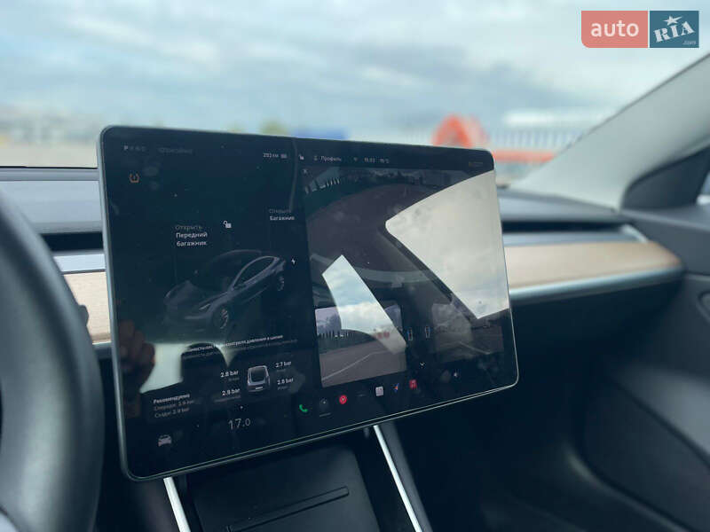 Седан Tesla Model 3 2019 в Львове фото 17 Седан Tesla Model 3 2019 в Львове