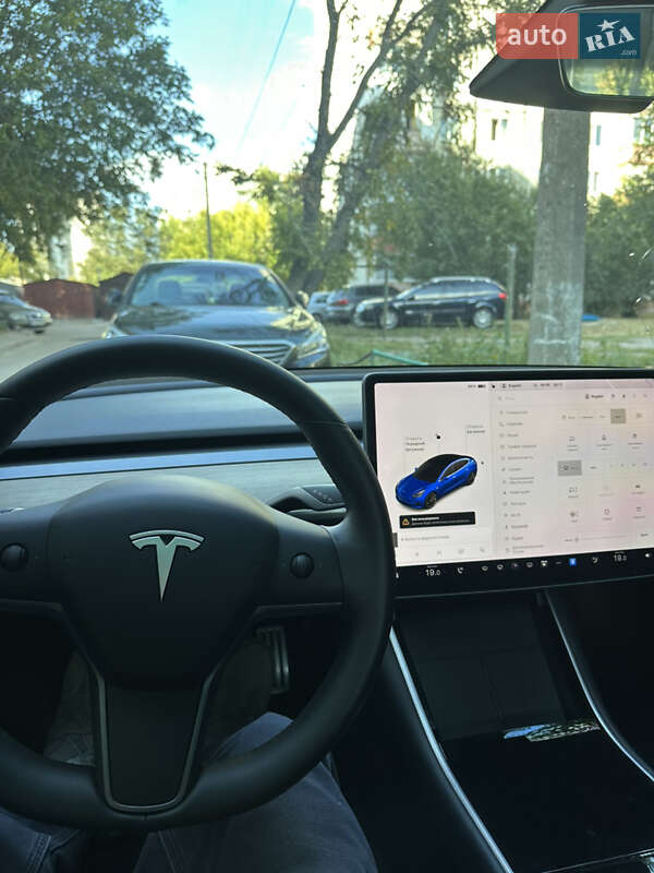 Седан Tesla Model 3 2020 в Білій Церкві
