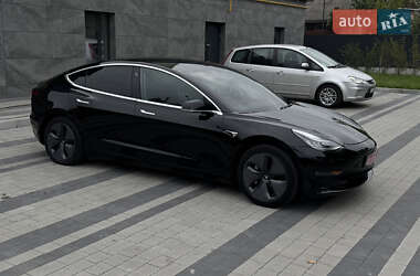 Седан Tesla Model 3 2019 в 