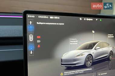 Седан Tesla Model 3 2024 в 