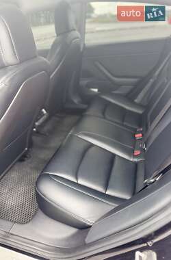 Седан Tesla Model 3 2018 в Днепре