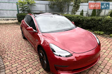 Седан Tesla Model 3 2018 в 