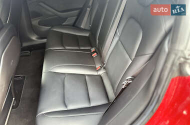 Седан Tesla Model 3 2018 в 