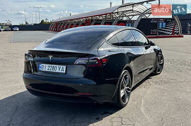 Седан Tesla Model 3 2021 в Полтаві