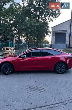Седан Tesla Model 3 2022 в Луцке