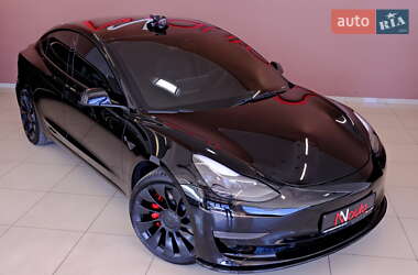 Седан Tesla Model 3 2023 в 