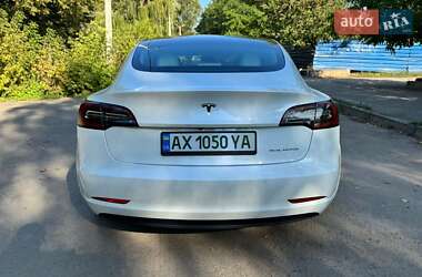 Седан Tesla Model 3 2019 в 