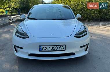 Седан Tesla Model 3 2019 в 