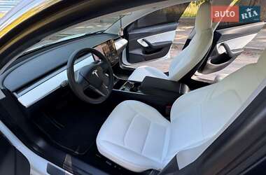 Седан Tesla Model 3 2019 в 