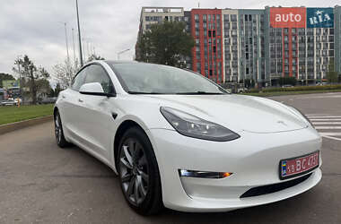 Седан Tesla Model 3 2021 в Києві