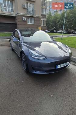 Седан Tesla Model 3 2020 в Києві